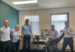 Visit the SPOMED clinic in the Netherlands to perform a functional analysis of the knee